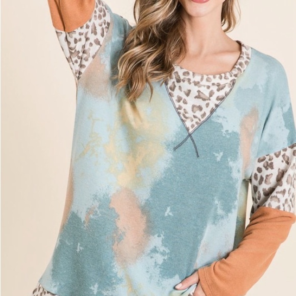 Tie-Dye Leopard Terry Round Neck Long Sleeve T-Shirt - Picture 3 of 6
